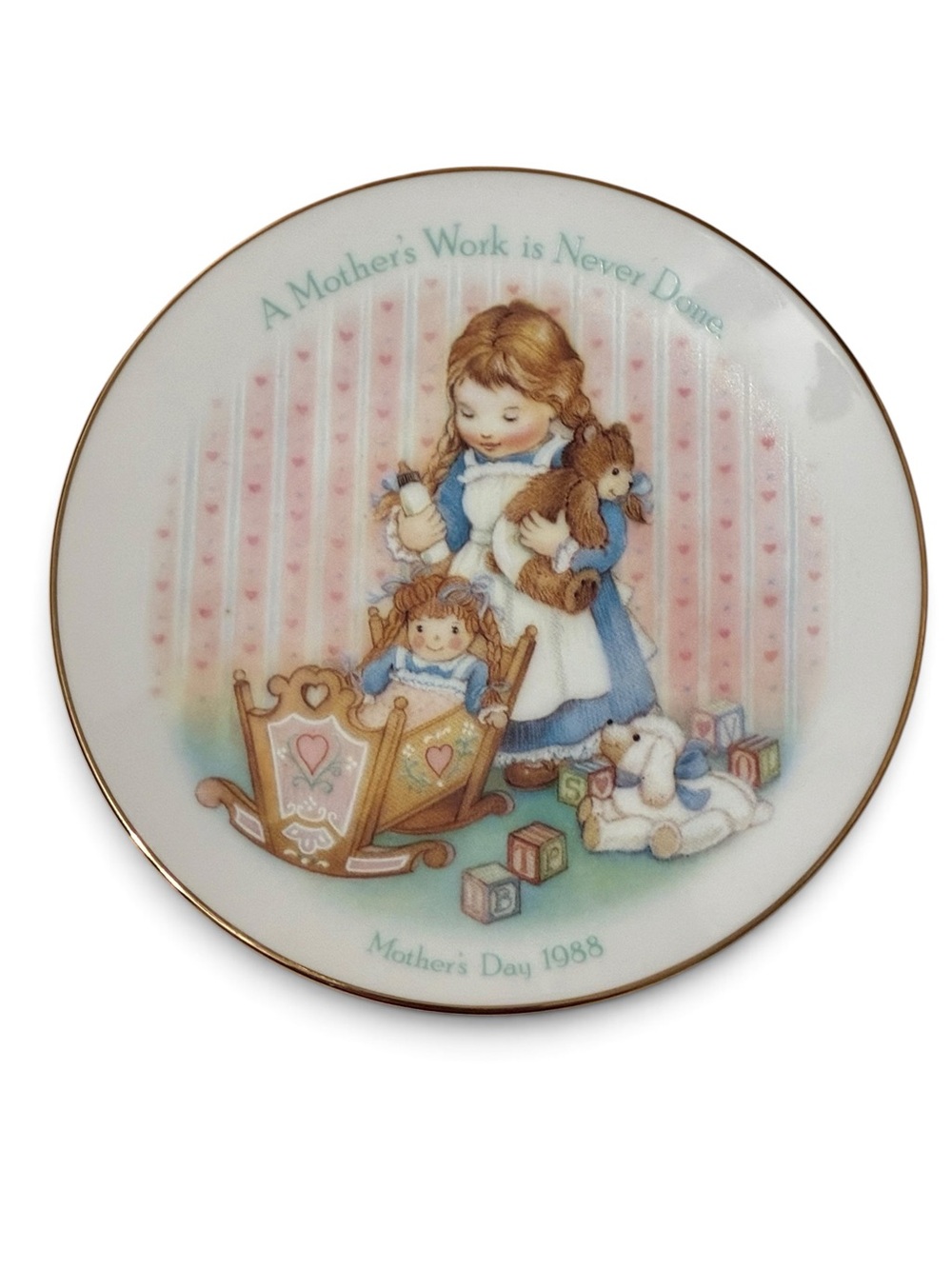 Vintage 1988 Avon Mother’s Day Plate "A Mother's Work is Never Done" Collectible